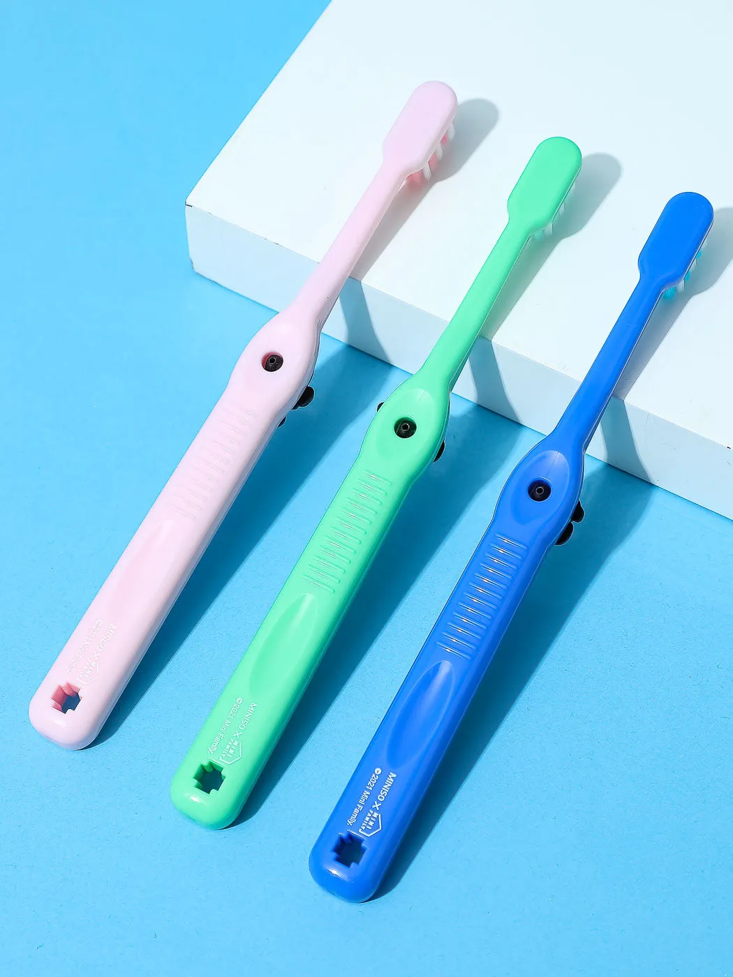 MINISO Mini Family Sports Lovely Toothbrushes for Kids (3 pcs)